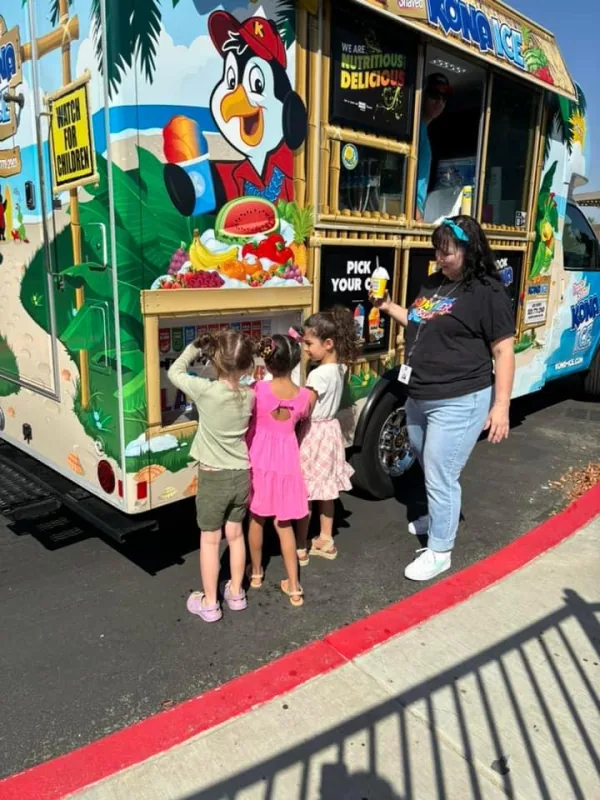 It's Kona Ice Time!