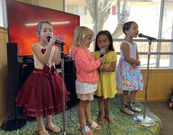 It's Karaoke Time!